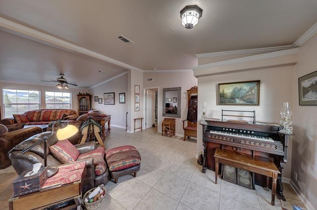 109 Comanche Trail, Fort Davis, TX 79734