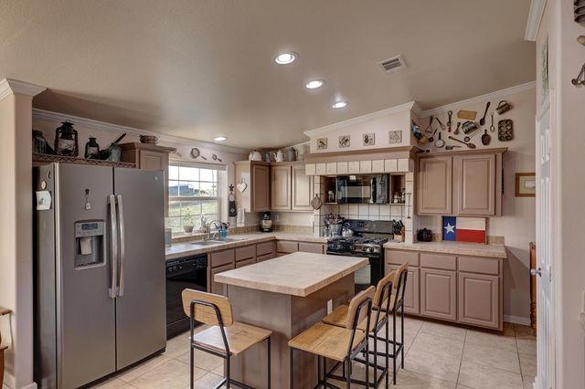 109 Comanche Trail, Fort Davis, TX 79734