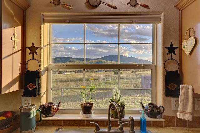 109 Comanche Trail, Fort Davis, TX 79734