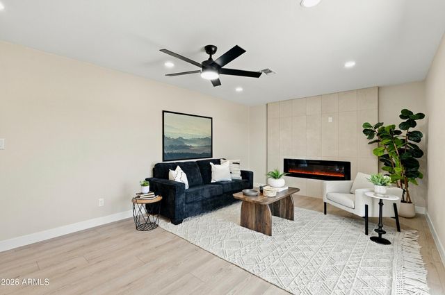 13132 N 22ND Avenue, Phoenix, AZ 85029