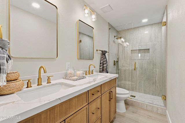 13132 N 22ND Avenue, Phoenix, AZ 85029