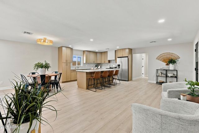 13132 N 22ND Avenue, Phoenix, AZ 85029