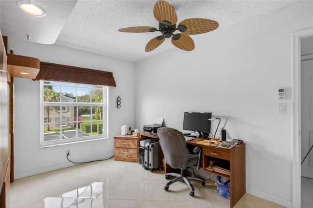 9001 Jacaranda Lane 201, Plantation, FL 33324