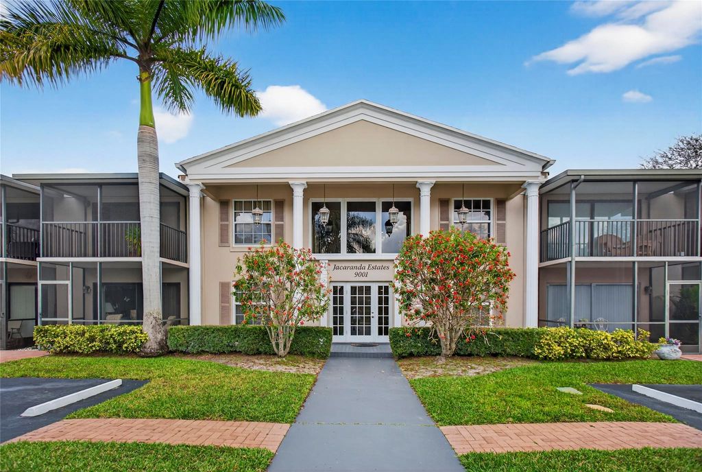 9001 Jacaranda Lane 201, Plantation, FL 33324