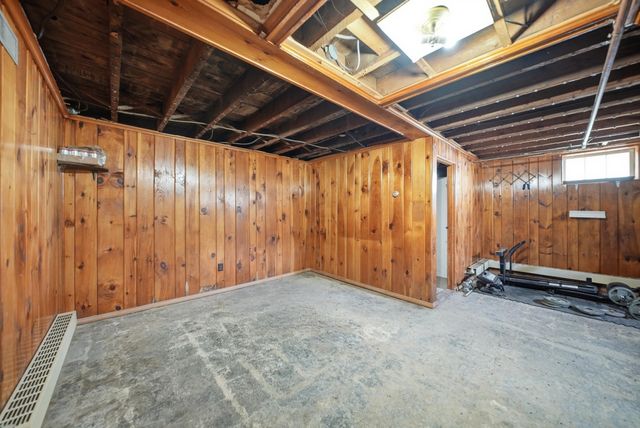 14 Morrill Street, Laconia, NH 03246