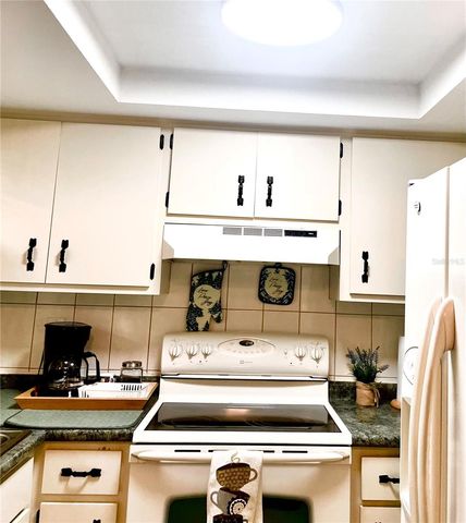 6027 WYOMING AVENUE, New Port Richey, FL 34653