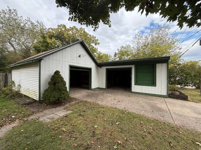 427 Sheldon Street, Kalamazoo, MI 49001