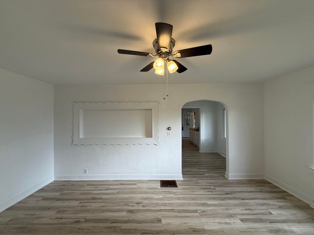 427 Sheldon Street, Kalamazoo, MI 49001