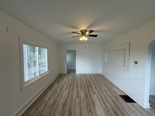 427 Sheldon Street, Kalamazoo, MI 49001