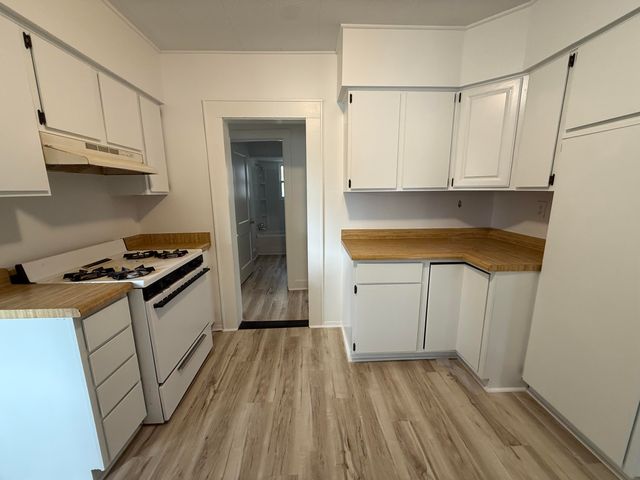 427 Sheldon Street, Kalamazoo, MI 49001