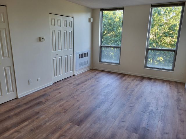 33 Pond Ave. 509, Brookline, MA 02445
