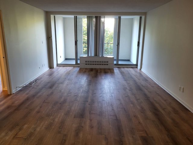 33 Pond Ave. 509, Brookline, MA 02445