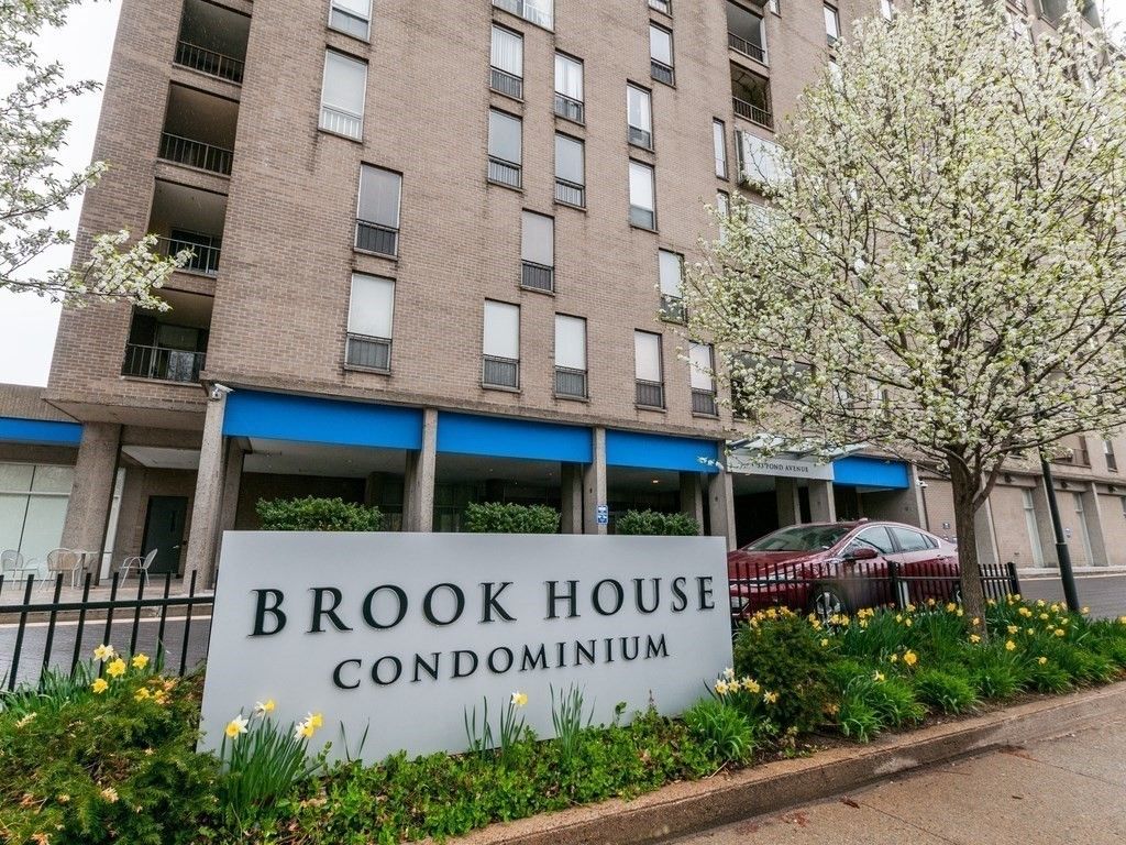 33 Pond Ave. 509, Brookline, MA 02445