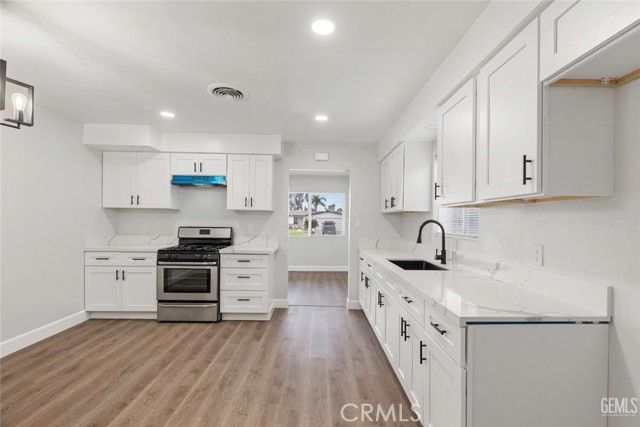 3701 Wenatchee Avenue, Bakersfield, CA 93306