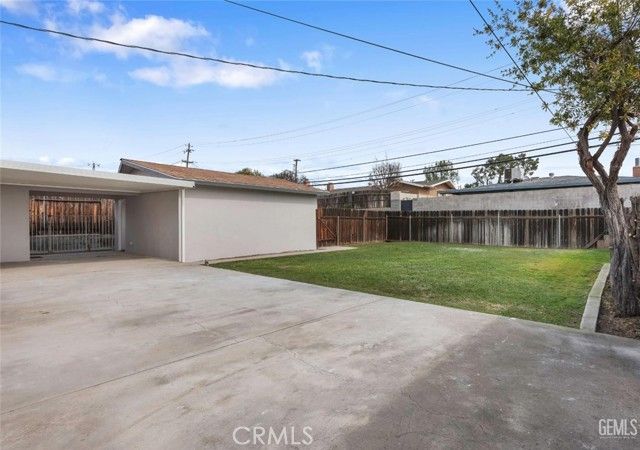 3701 Wenatchee Avenue, Bakersfield, CA 93306