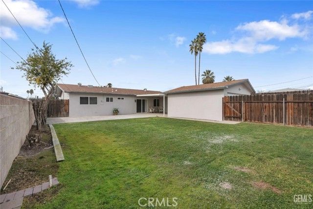 3701 Wenatchee Avenue, Bakersfield, CA 93306