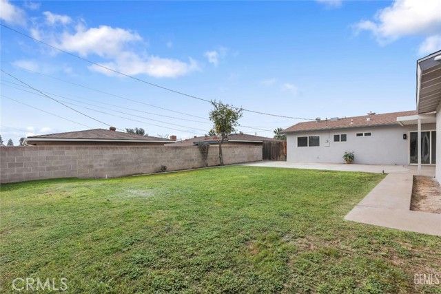 3701 Wenatchee Avenue, Bakersfield, CA 93306