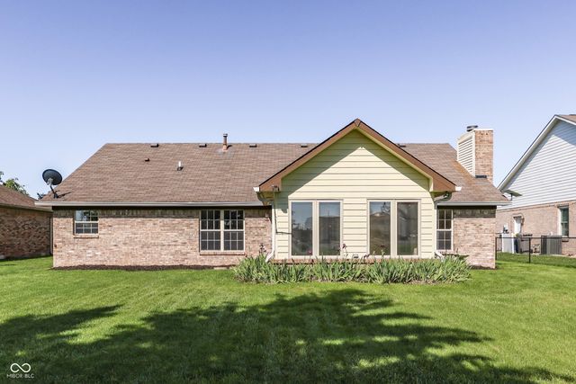 7711 Germander Lane, Indianapolis, IN 46237