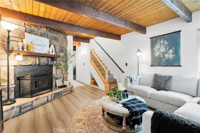 279 Los Angeles, Sugarloaf, CA 92386