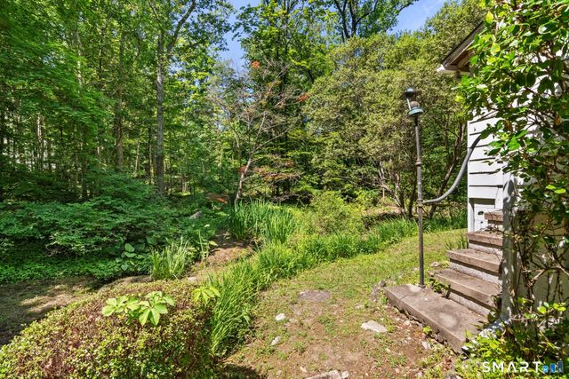 158 Spring Water Lane, New Canaan, CT 06840