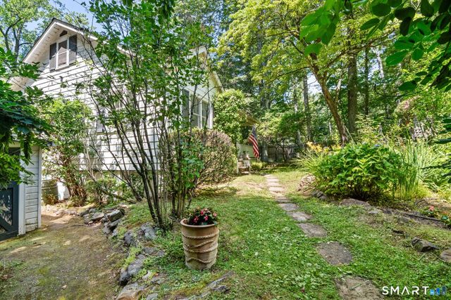 158 Spring Water Lane, New Canaan, CT 06840