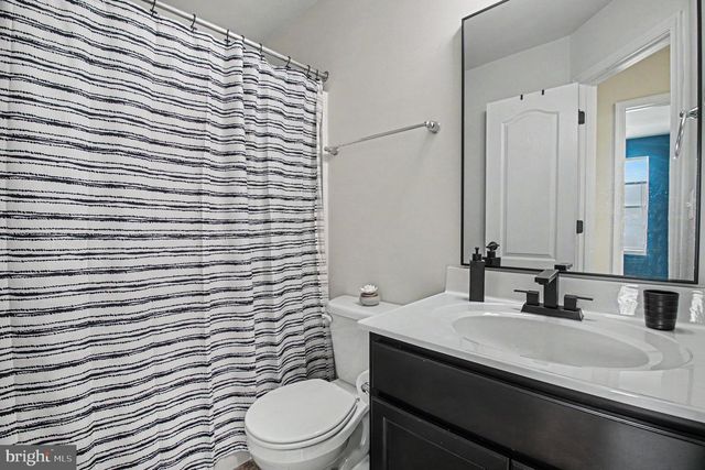 2525 DRAKE LN, Fredericksburg, VA 22408