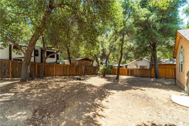 15942 Calle Hermosa, Green Valley, CA 91390
