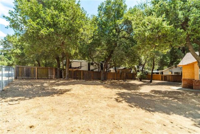 15942 Calle Hermosa, Green Valley, CA 91390