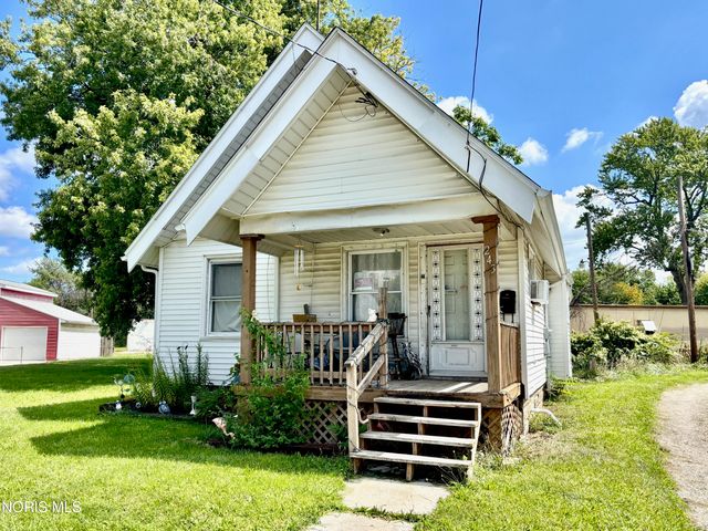 243 Spring Grove Avenue, Toledo, OH 43605