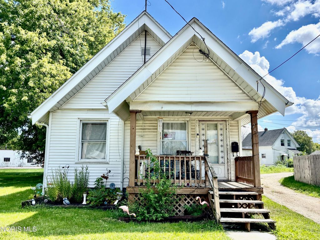 243 Spring Grove Avenue, Toledo, OH 43605