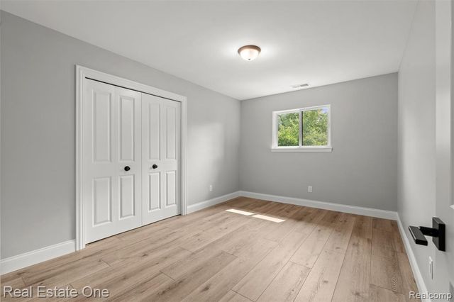 47900 Jefferson Avenue, Chesterfield, MI 48047