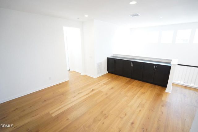 337 Wisteria Street, Fillmore, CA 93015