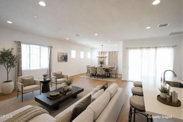 337 Wisteria Street, Fillmore, CA 93015
