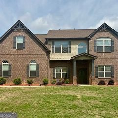 110 Broadwater Drive, Fayetteville, GA 30214