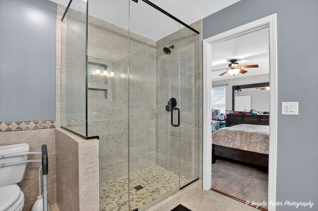 209 Geneva Lane, Mchenry, IL 60051