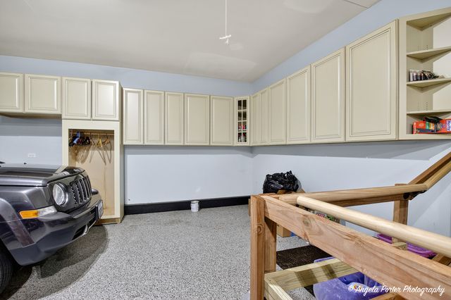 209 Geneva Lane, Mchenry, IL 60051