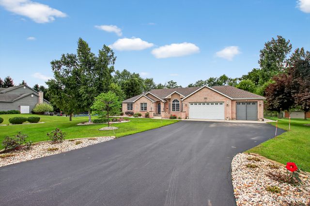 209 Geneva Lane, Mchenry, IL 60051