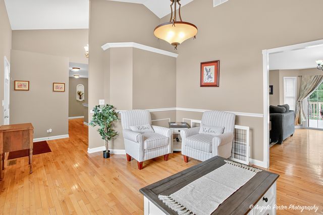 209 Geneva Lane, Mchenry, IL 60051