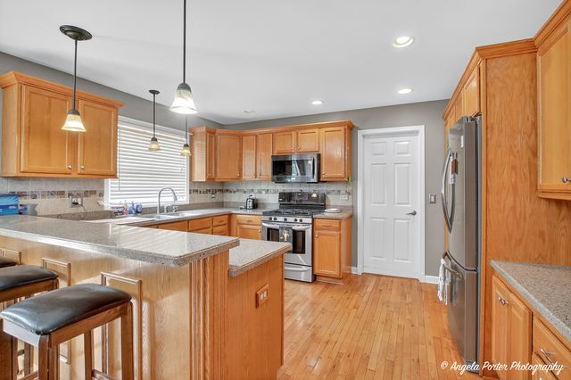 209 Geneva Lane, Mchenry, IL 60051