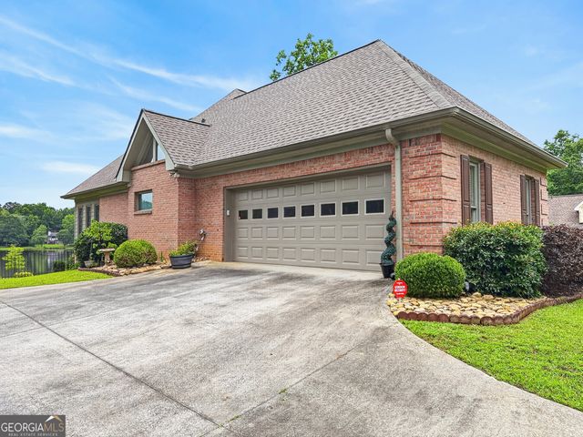 130 Beechvalley Drive, Sharpsburg, GA 30277