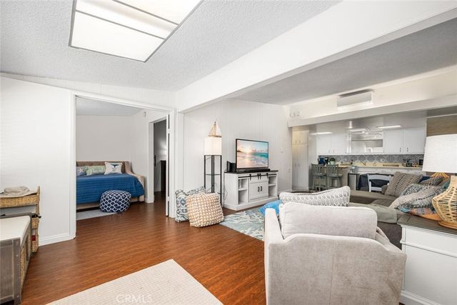 13760 Alderwood 85i, Seal Beach, CA 90740