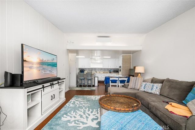 13760 Alderwood 85i, Seal Beach, CA 90740