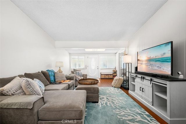 13760 Alderwood 85i, Seal Beach, CA 90740