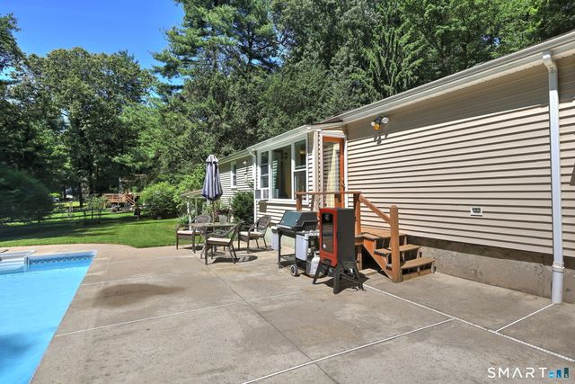 37 Deer Park Road, Simsbury, CT 06089