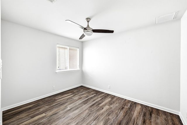 7004 Heine Farm RD 2, Del Valle, TX 78617