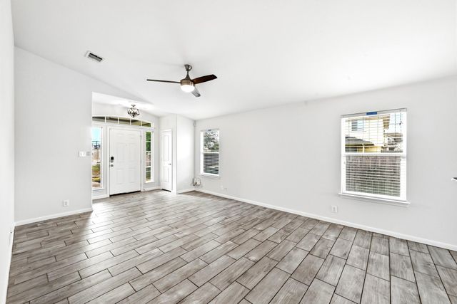 7004 Heine Farm RD 2, Del Valle, TX 78617