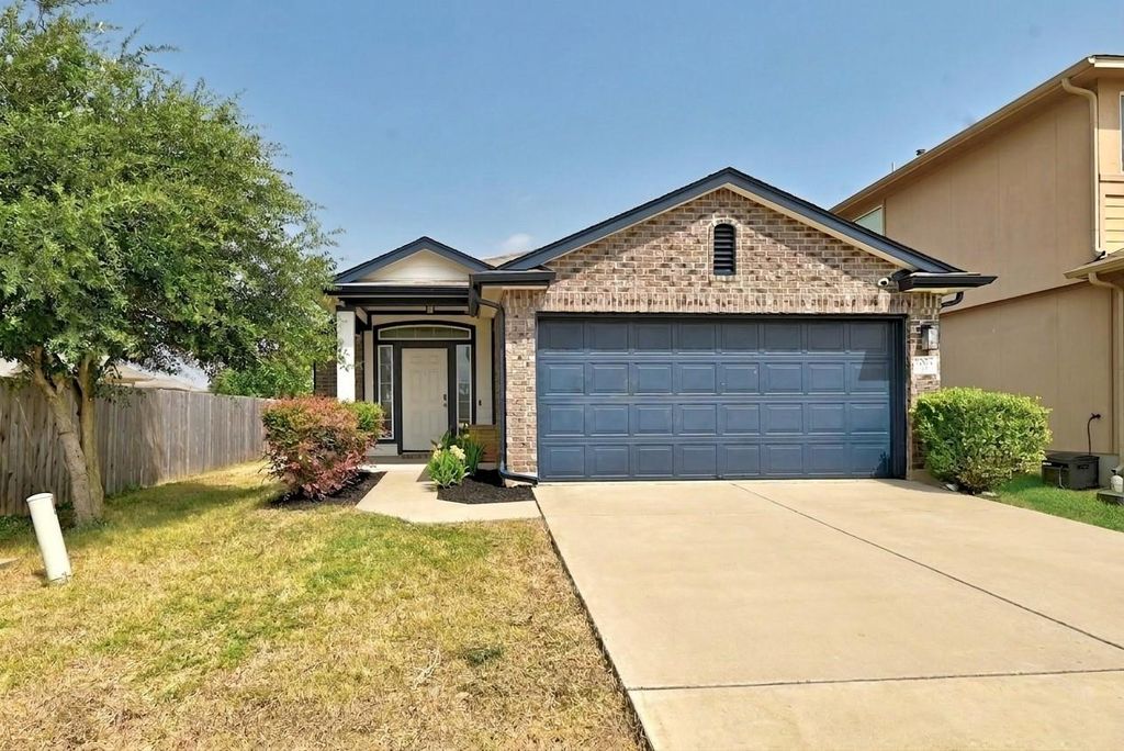 7004 Heine Farm RD 2, Del Valle, TX 78617