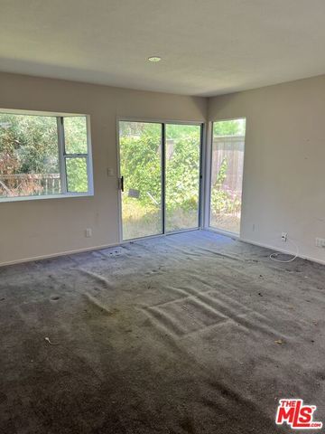 5623 Canyonside Road, La Crescenta, CA 91214