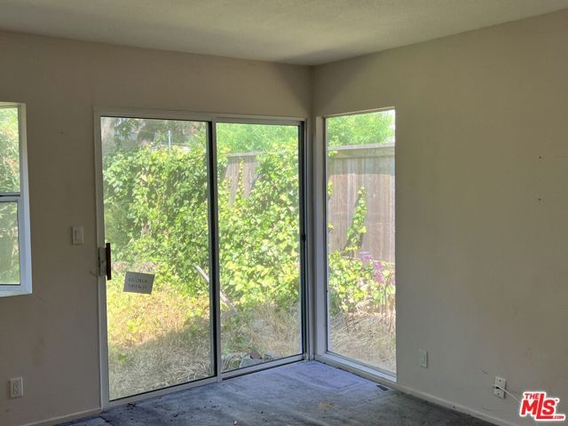 5623 Canyonside Road, La Crescenta, CA 91214