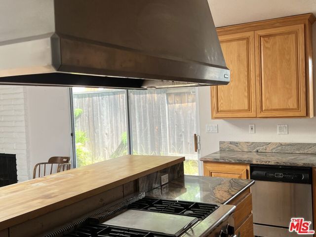5623 Canyonside Road, La Crescenta, CA 91214